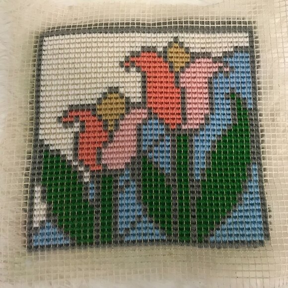 Stained glass tulips latch hook - Picture 3 of 3